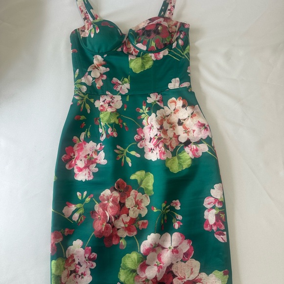 Bronx and Banco Green Floral Midi Dress - Picture 1 of 8